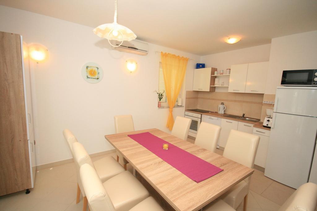Apartment Mimoza 6, Baska, Krk Extérieur photo