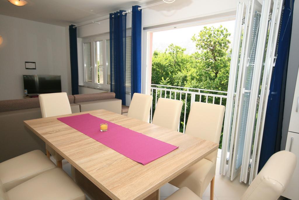 Apartment Mimoza 6, Baska, Krk Extérieur photo