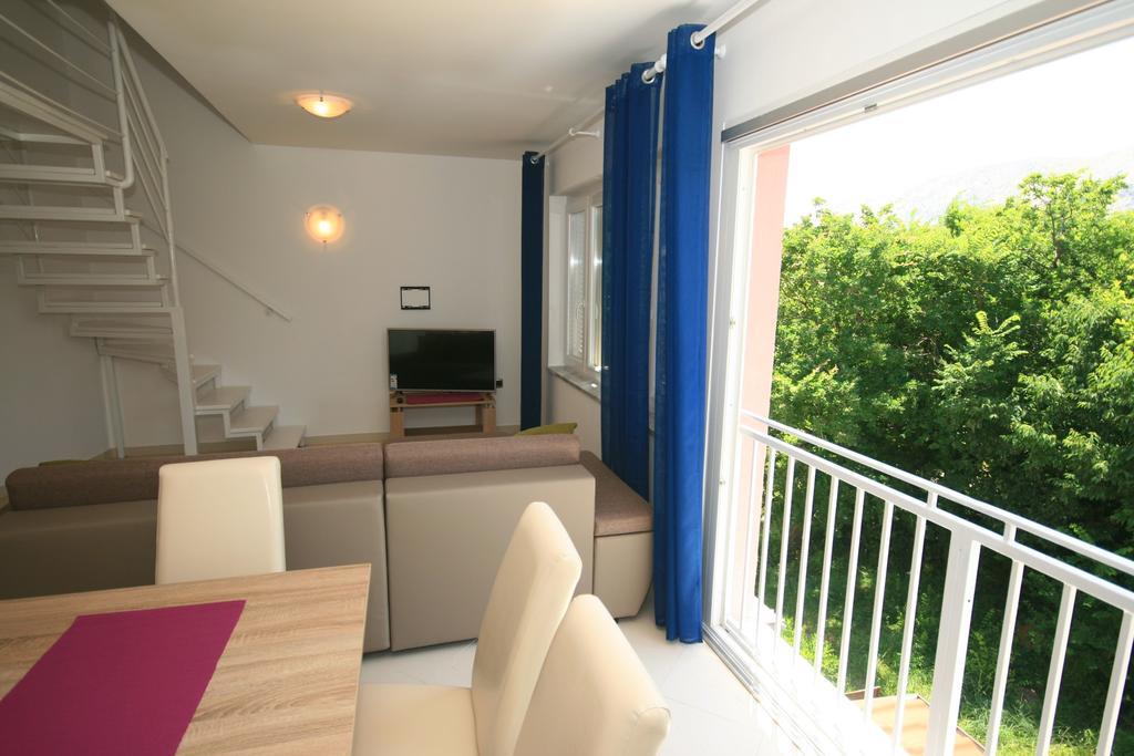 Apartment Mimoza 6, Baska, Krk Extérieur photo