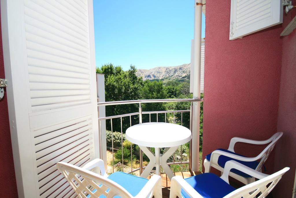 Apartment Mimoza 6, Baska, Krk Extérieur photo